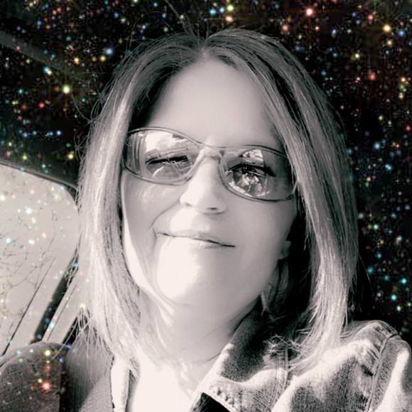 Meet your Posher, Dawn - Picture 1 of 1